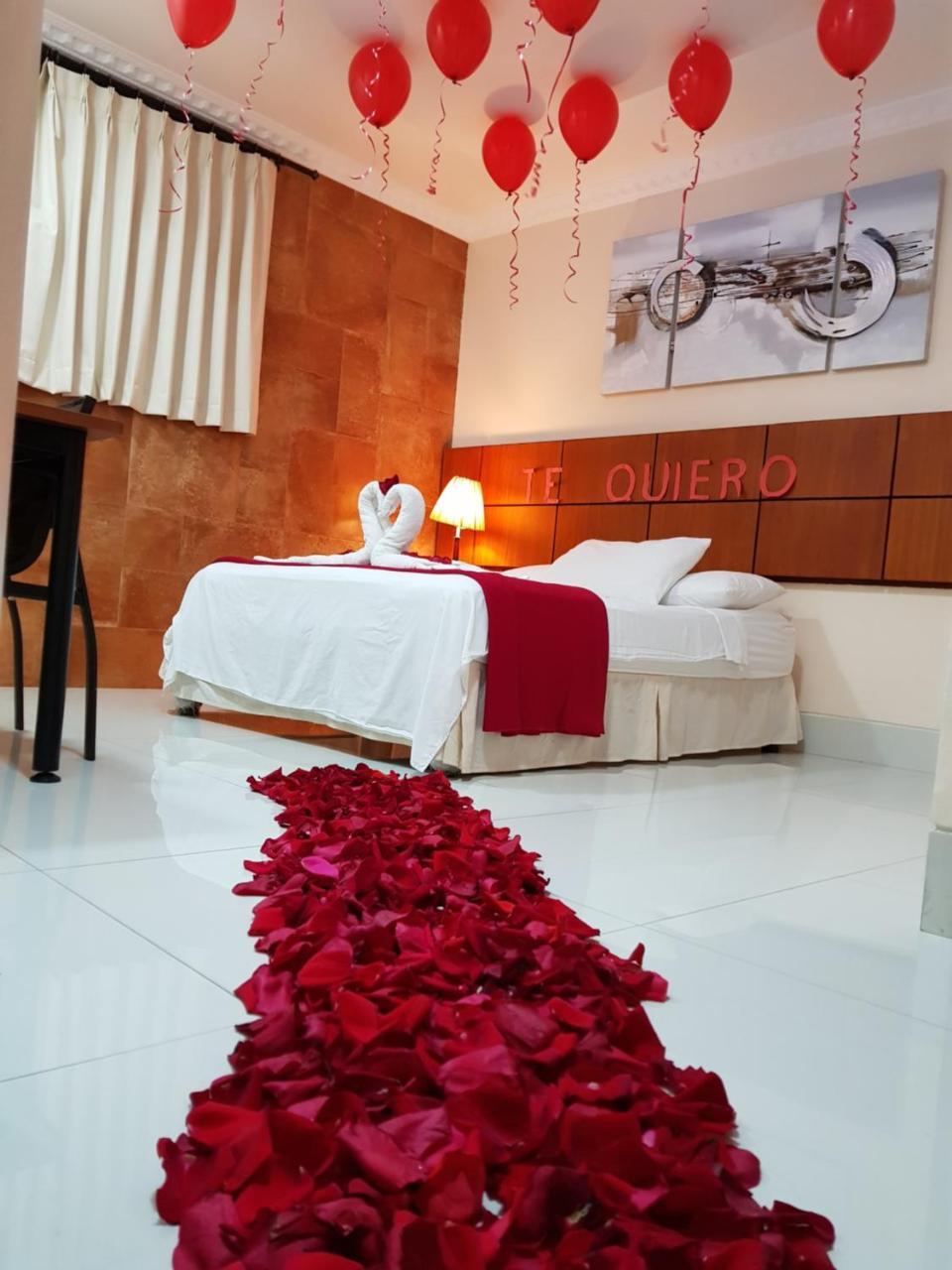 Hotel Murali - Cerca Del Aeropuerto De Guayaquil Buitenkant foto